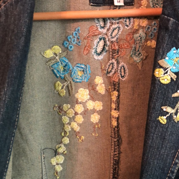 Vintage Live a Little Floral Embroidered Denim Jacket Size M - Picture 15 of 15